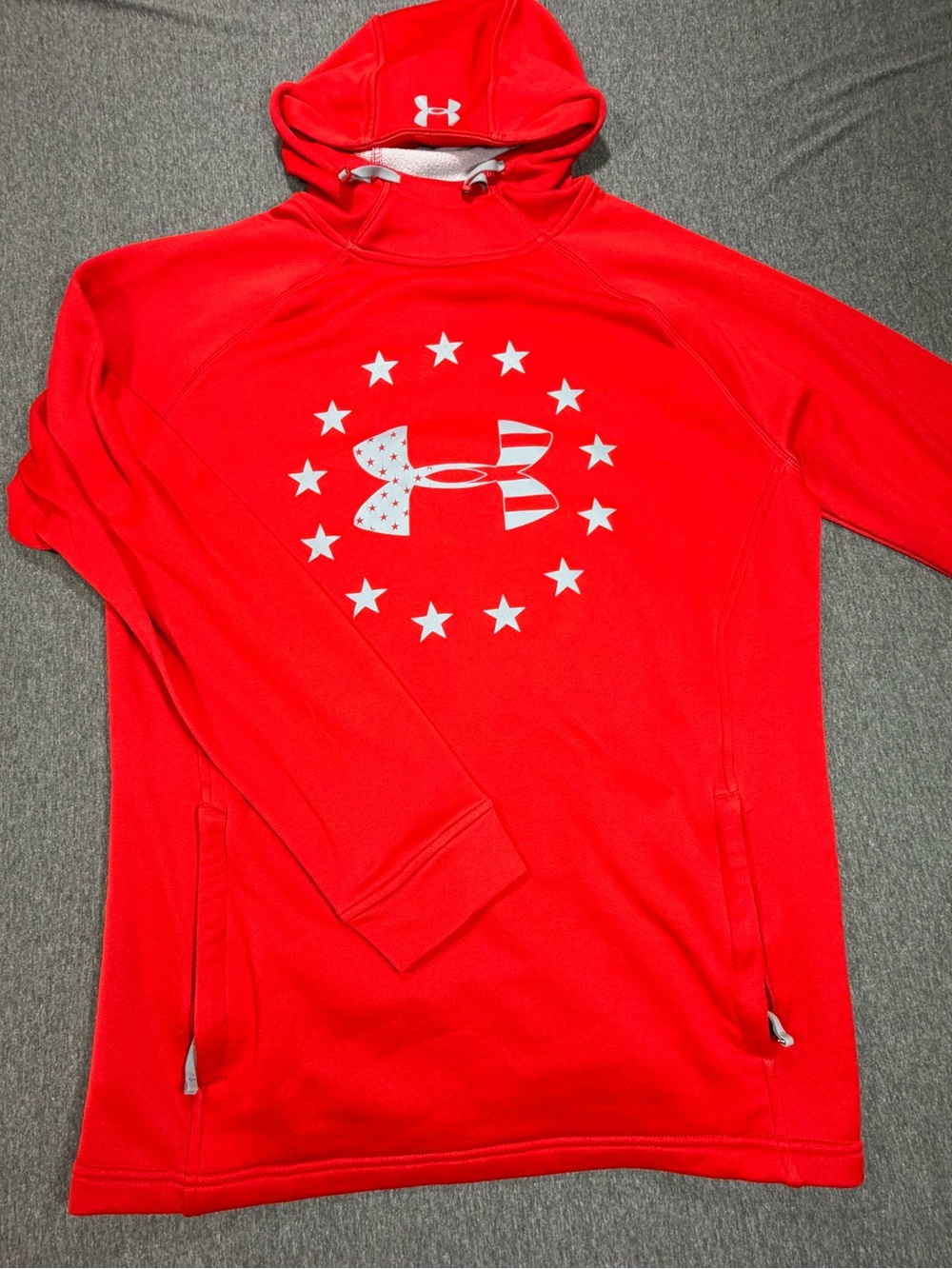 Under Armour Hoodie Mens Med Loose Fit Red Patriotic Stars Stripes Graphic USA
